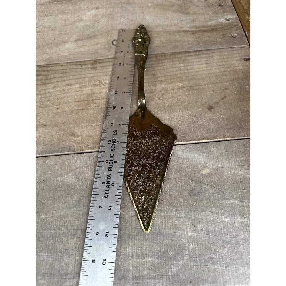 Vintage Treasure Masters Silverplate Serving Cake/Pie Server Made in Italy